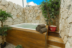 Wonderful 2 Bdrm House & Private Jacuzzi